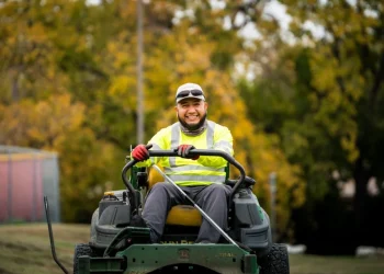 How to Choose the Right Landscape Company for Your Property